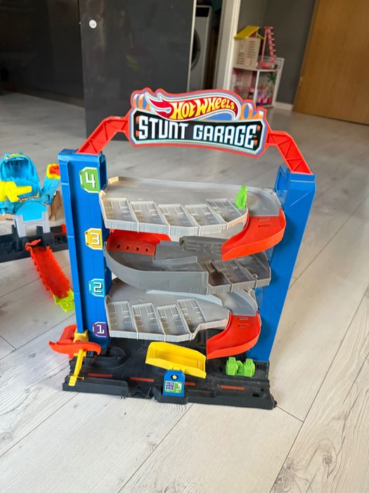 Hot wheels писти