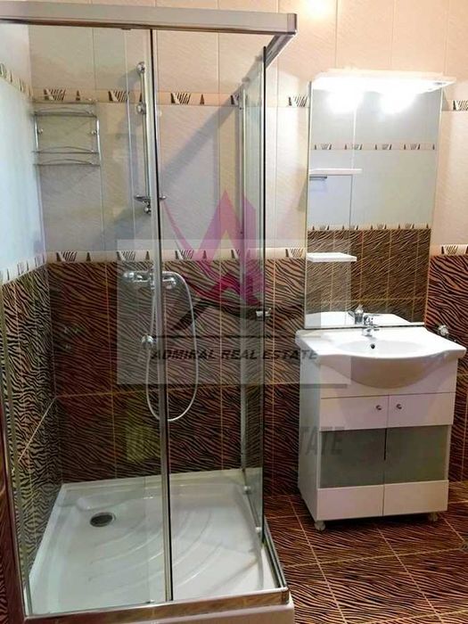 Дава се под наем Тристаен апартамент в Варна, Бриз - 150 кв.м за 1000 € - Снимка #6