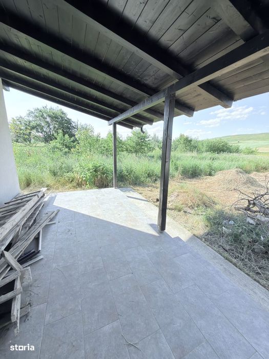 Casa cu etaj la Stauceni