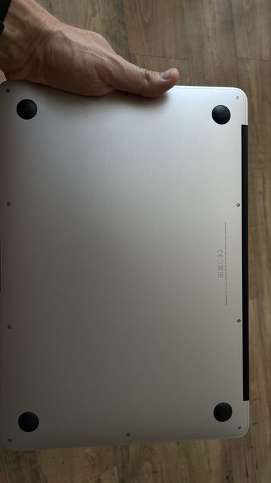 Продам MacBook Air 13” Early 2015
