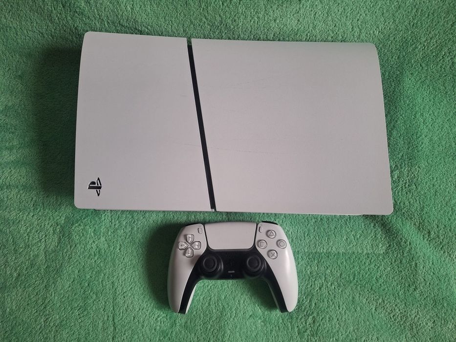 Consola PS5 Slim Digital Edition 1TB + 1 Controller