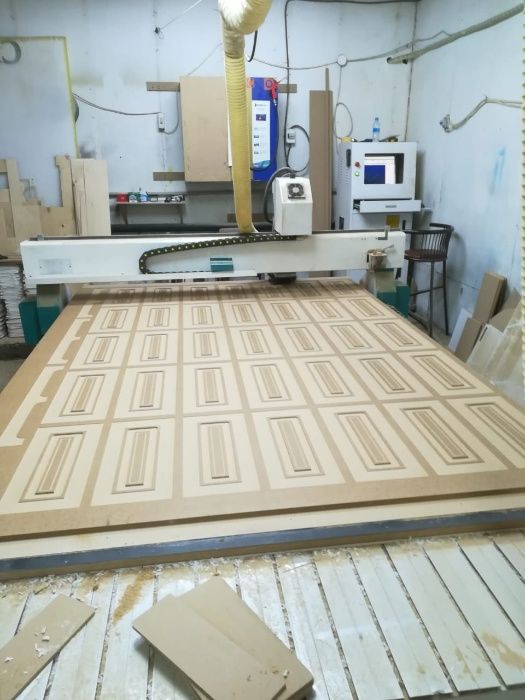 Раскрой на станке ЧПУ, услуги мультикама. Мультикам 3*2 метра.