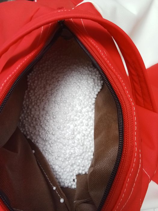 Бескаркасное кресло