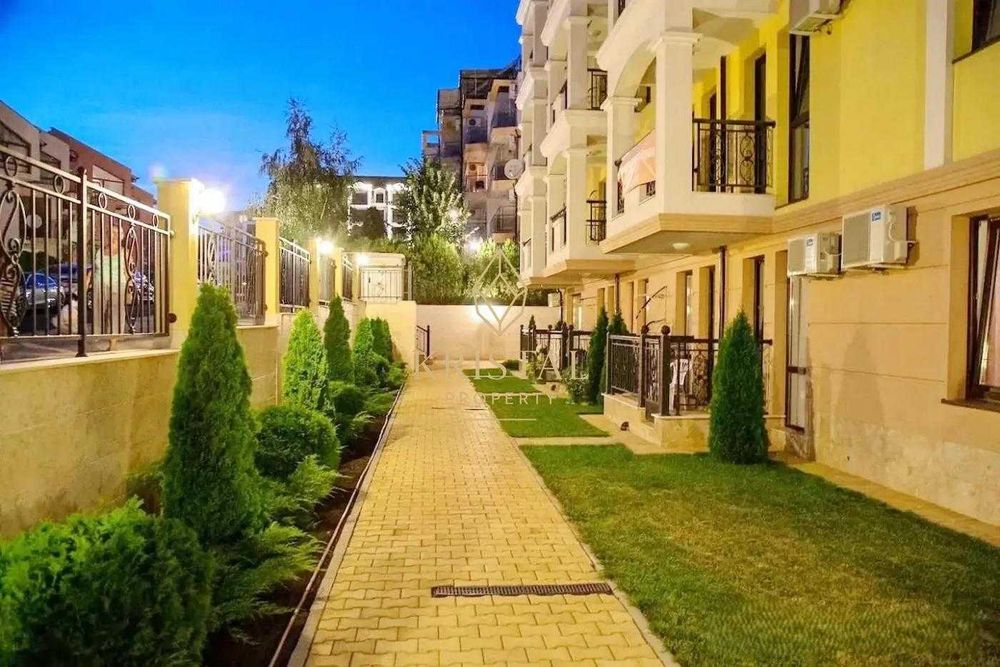 Продава се Двустаен апартамент в Свети Влас - 55 кв.м за 881 €/кв.м - Снимка #15