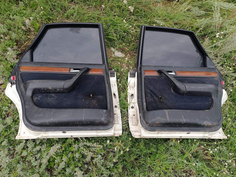 Продам запчасти на Ауди 100