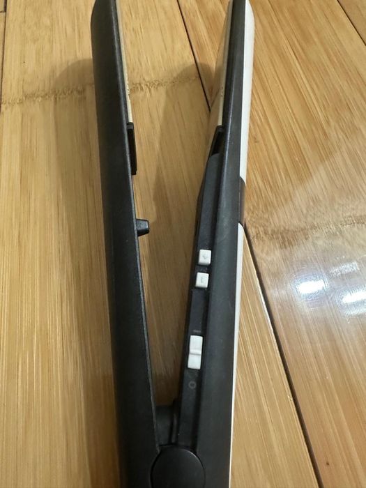 Продам выпрямитель для волос