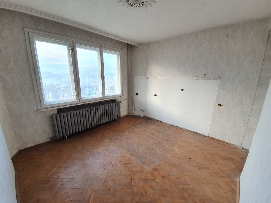 Продава се Многостаен апартамент в Велико Търново, Бузлуджа - 150 кв.м за 1000 €/кв.м - Снимка #4