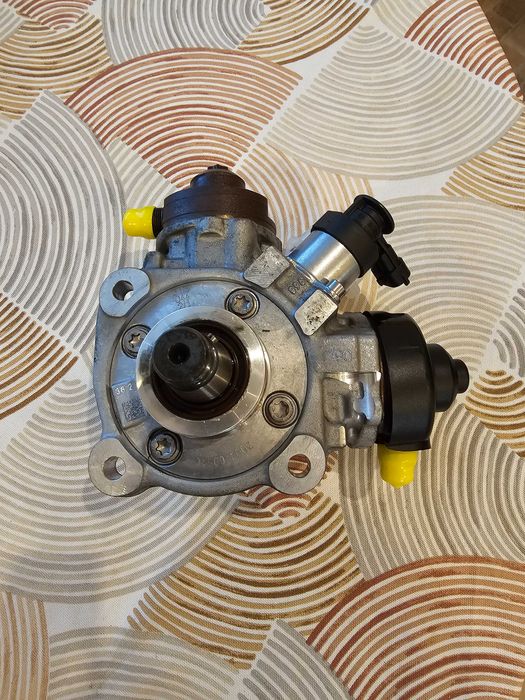 Дизелова Помпа за Джип Гранд Чероки 2011 -2013