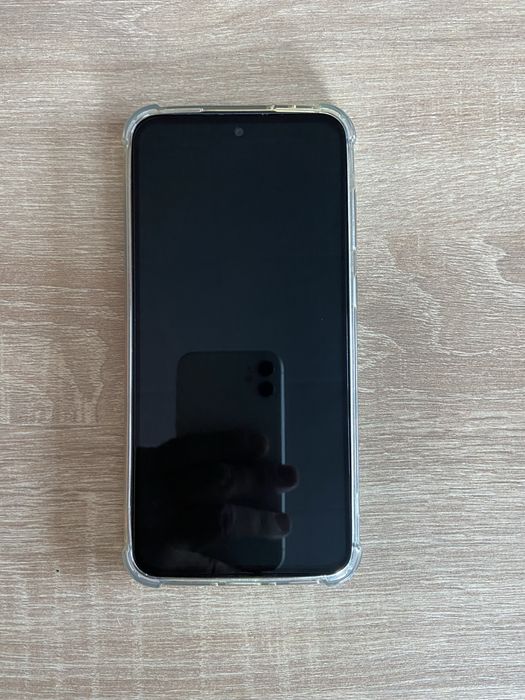 Samsung A36 заключен към оператор.