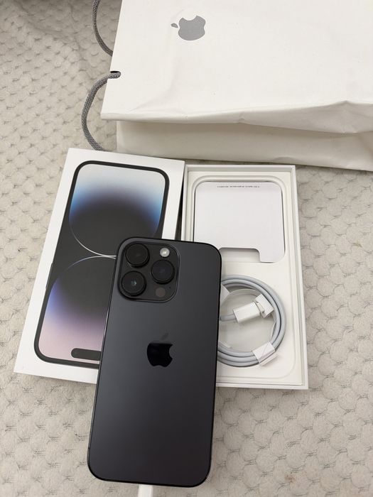 Продаю iphone 14 pro 512 черный