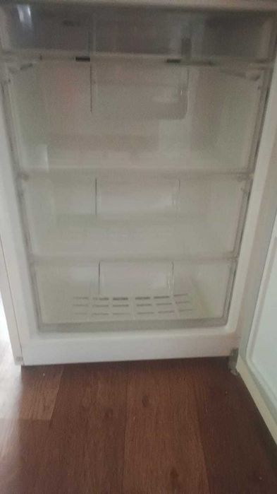 Продается холодильник
