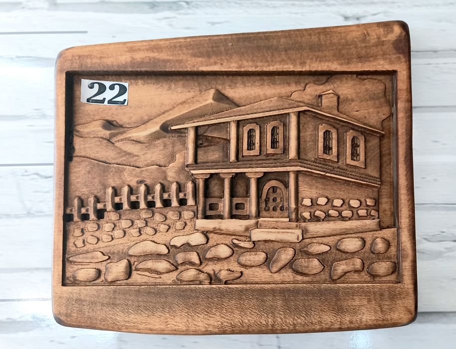 Дърворезби и часовници ръчна изработка