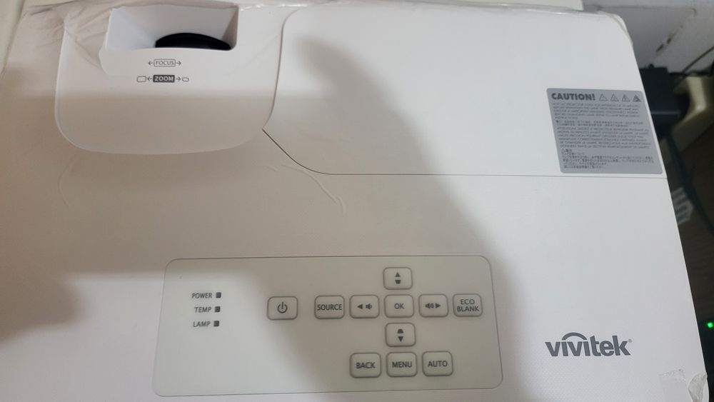 Videoproiector  vivitek dh278