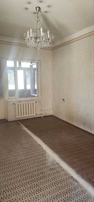 Продам квартиру ТТЗ Хумаюн Ахмад Югнакий 2/5/5