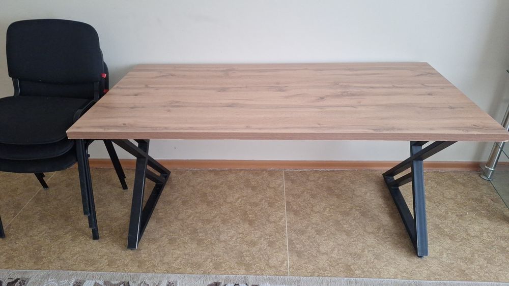 Кухонный стол сатылады