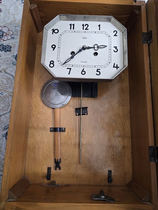 Часы с боем Янтарь