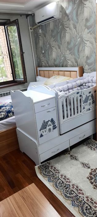 Детская мебель.Кровать и шкаф