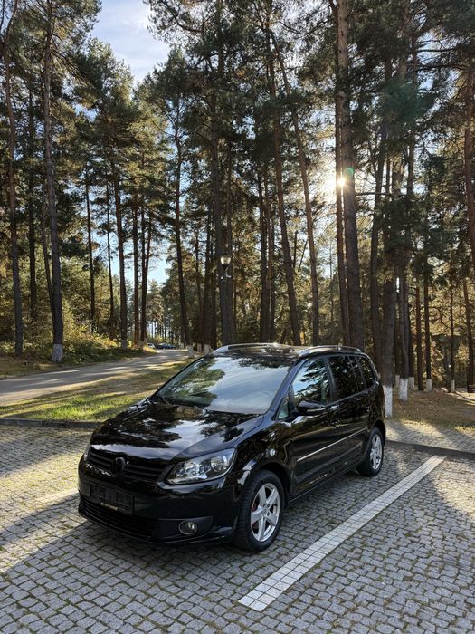 VOLKSWAGEN Touran 2012 — imagine 1