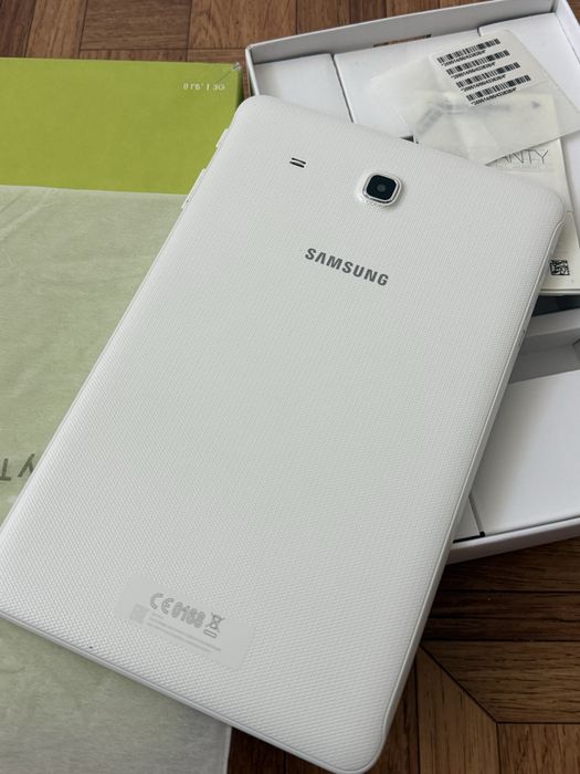 Samsung Galaxy Tab E планшет