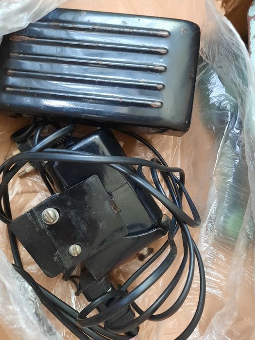 Продам оверлок GNI-2