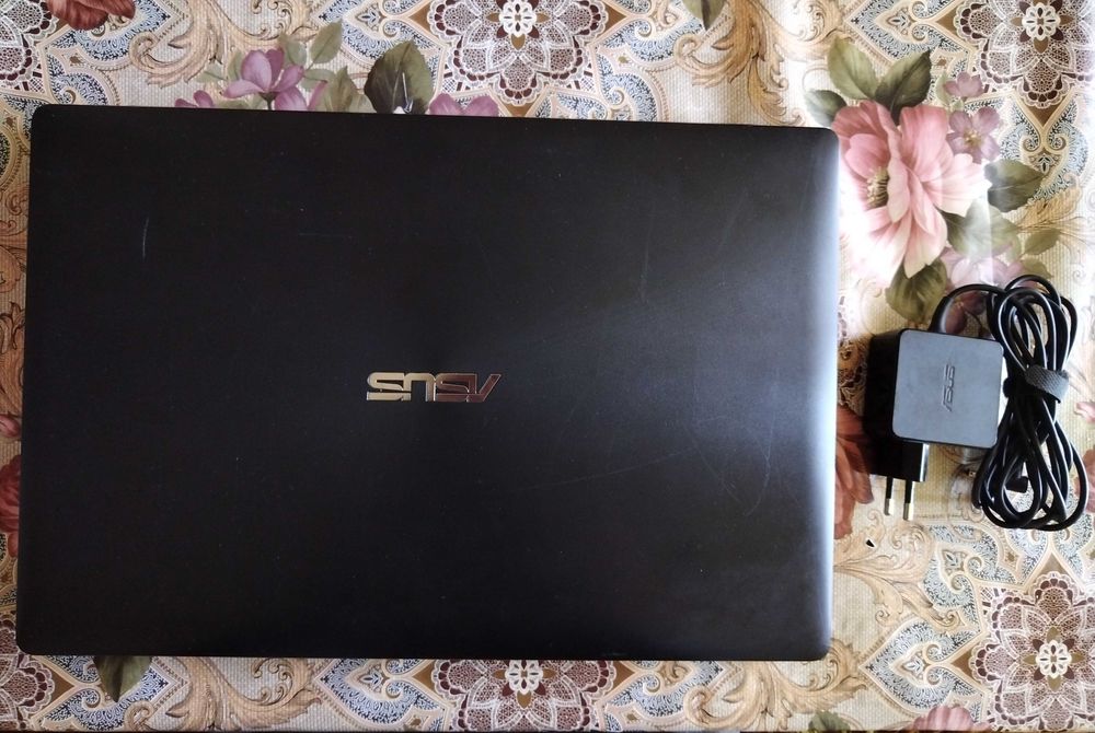 Лаптоп Asus X553M