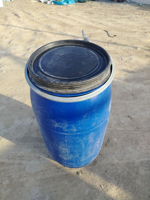 Plastik bochka 170 litr