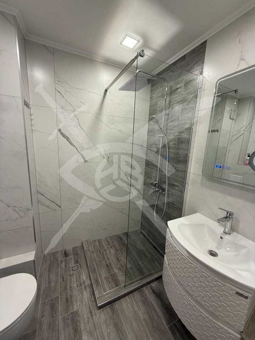 Дава се под наем Двустаен апартамент в София, Център - 71 кв.м за 850 € - Снимка #13
