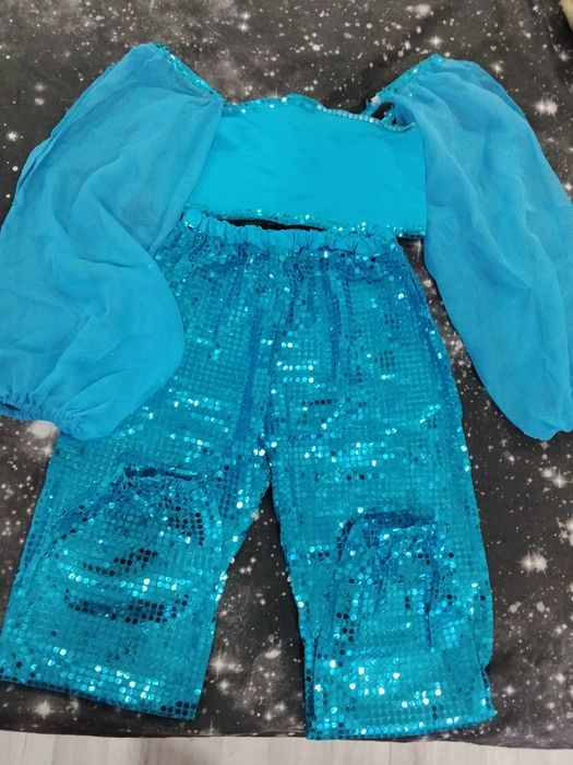 Продам новогодние костюмы