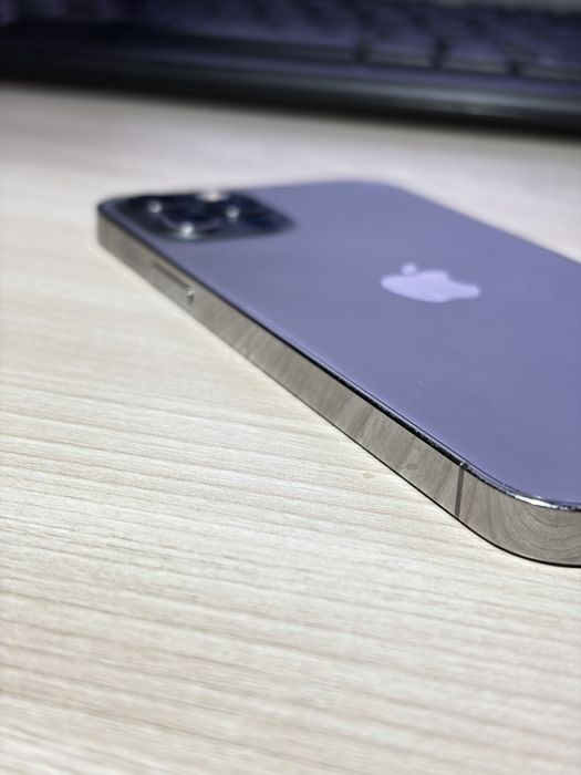Продам iPhone 12 pro