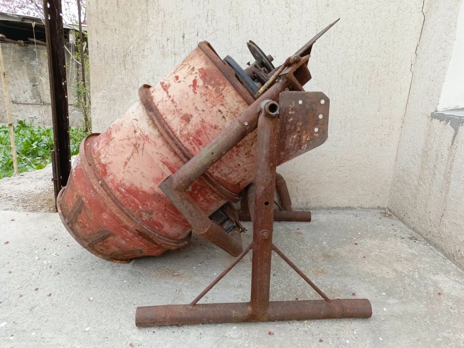 Бетоносмеситель Миксер