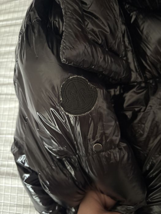 Geaca Moncler cropp