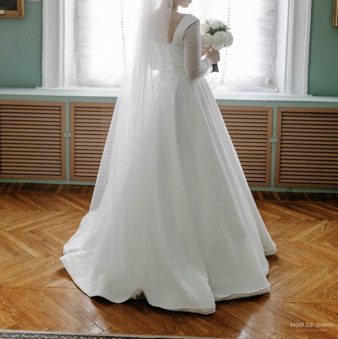 Свадебное платье