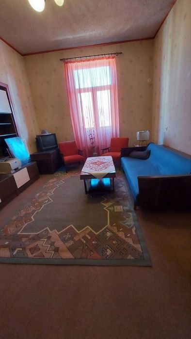 Дава се под наем Тристаен апартамент в София, Център - 110 кв.м за 698.19 € - Снимка #3