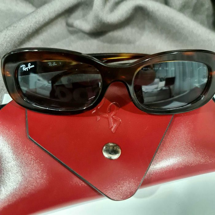 Солнцезащитные очки RB