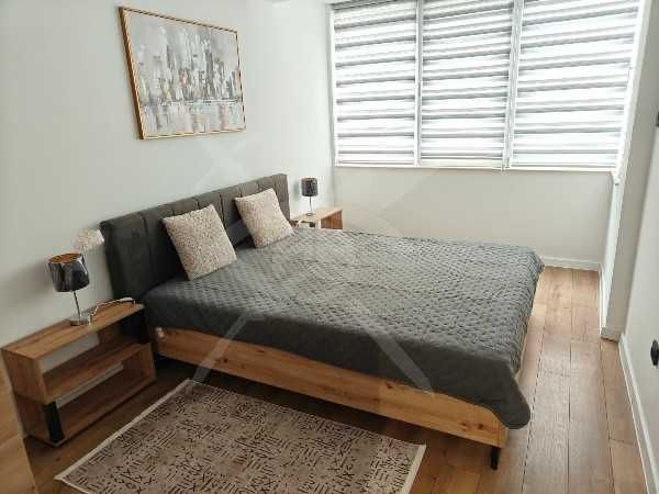 Тристаен - Център