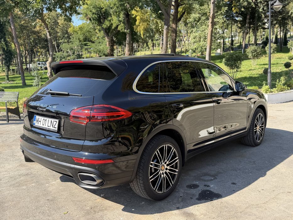 PORSCHE Cayenne 2016 — imagine 3
