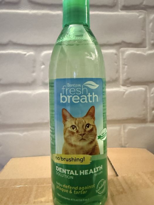 Вода за устна хигиена за котки