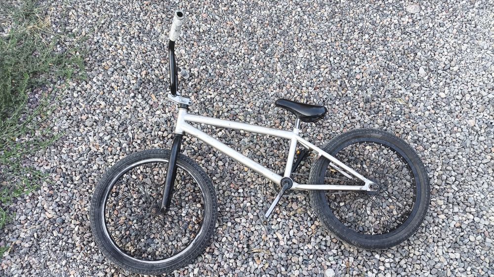 Продам велосипед BMX на ходу