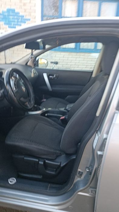 Продам автомашину Nissan