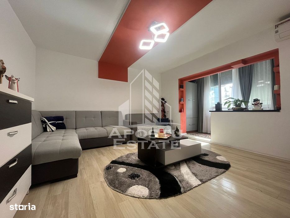Apartament 3 camere, centrala proprie, zona Confectii