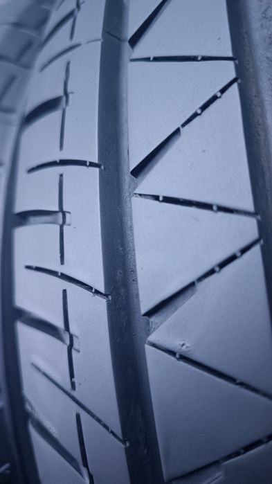 235/65/16 С Yokohama Дот 4924