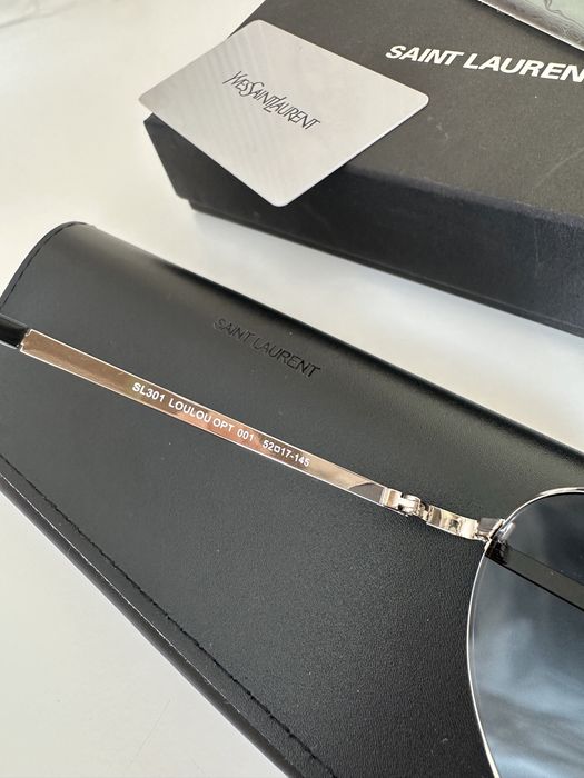 Чисто нови слънчеви очила Saint Laurent сърца