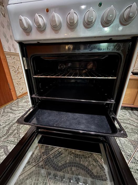 Индукционная плита INDESIT