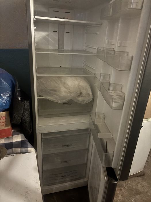 Продам холодильник