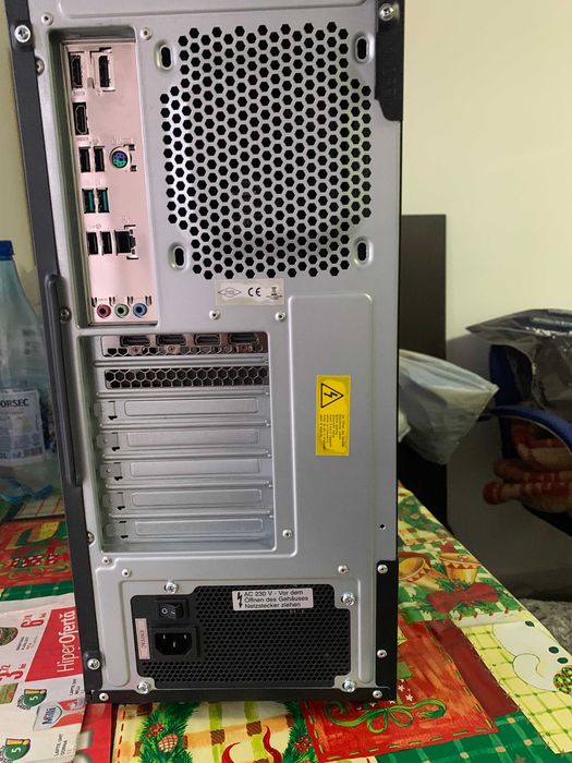 Sistem server CAPTIVA 184