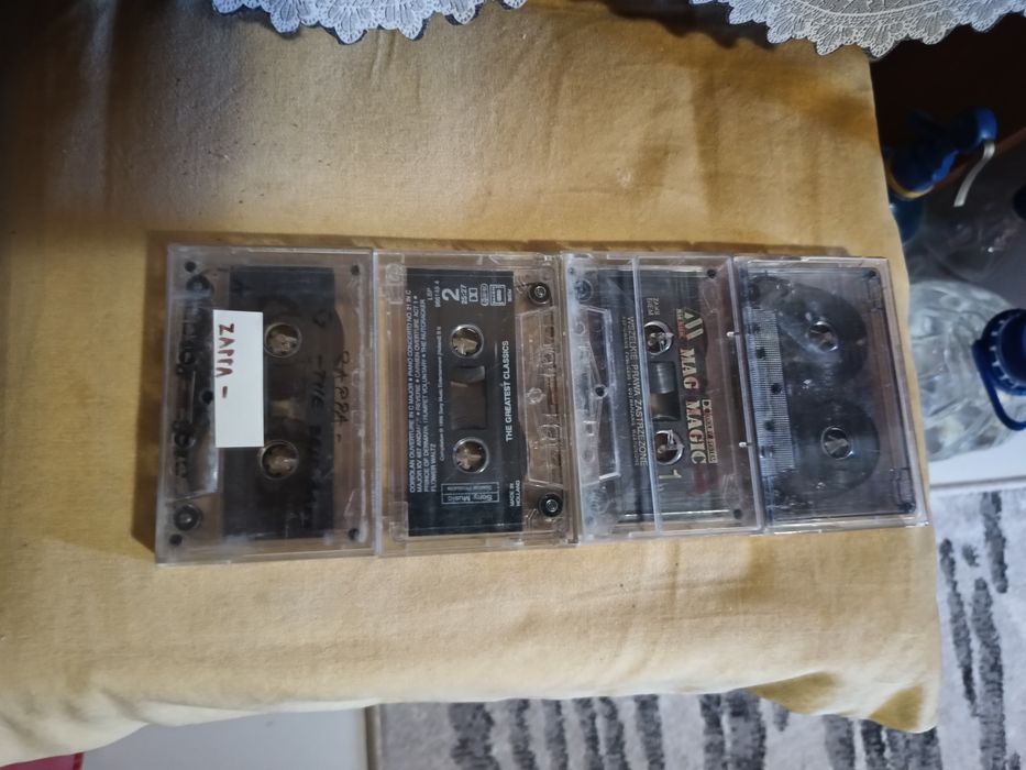 Pachet 4 casete utilizate
