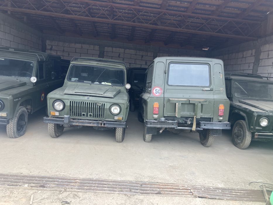 Vand ARO 243 Brasov și Campulung 15 buc armata