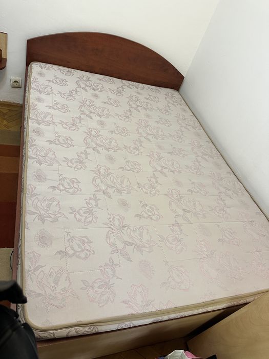 Pat  140x200 cu saptea si lada depozitare