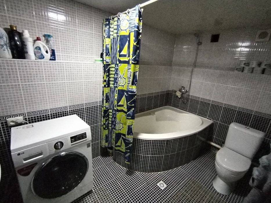 14-сотук 9 та хона 2 та ошхона еуро ремонтли уй  сотилади.