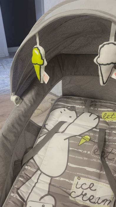 Продам Качеля Mastela серая